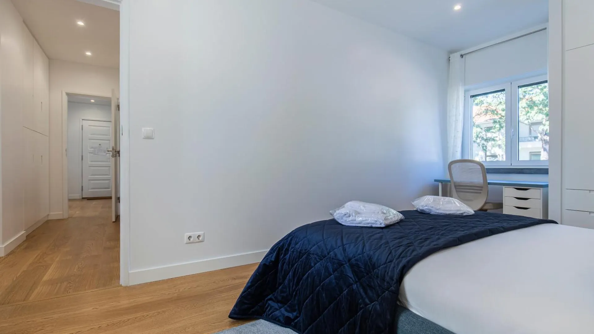 Lovely Two Bedroom Cascais Center