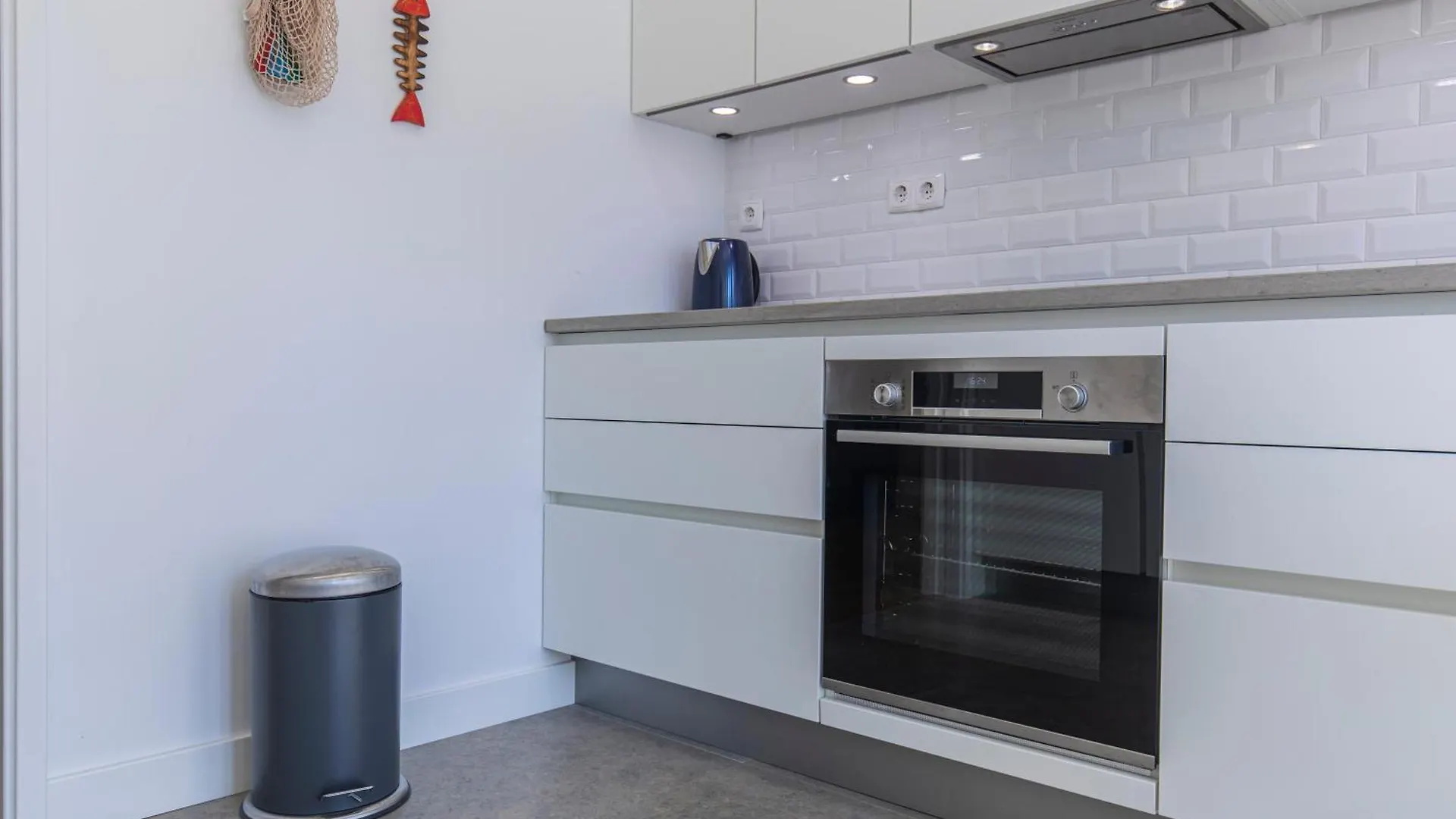 Lovely Two Bedroom Cascais Center Apartment